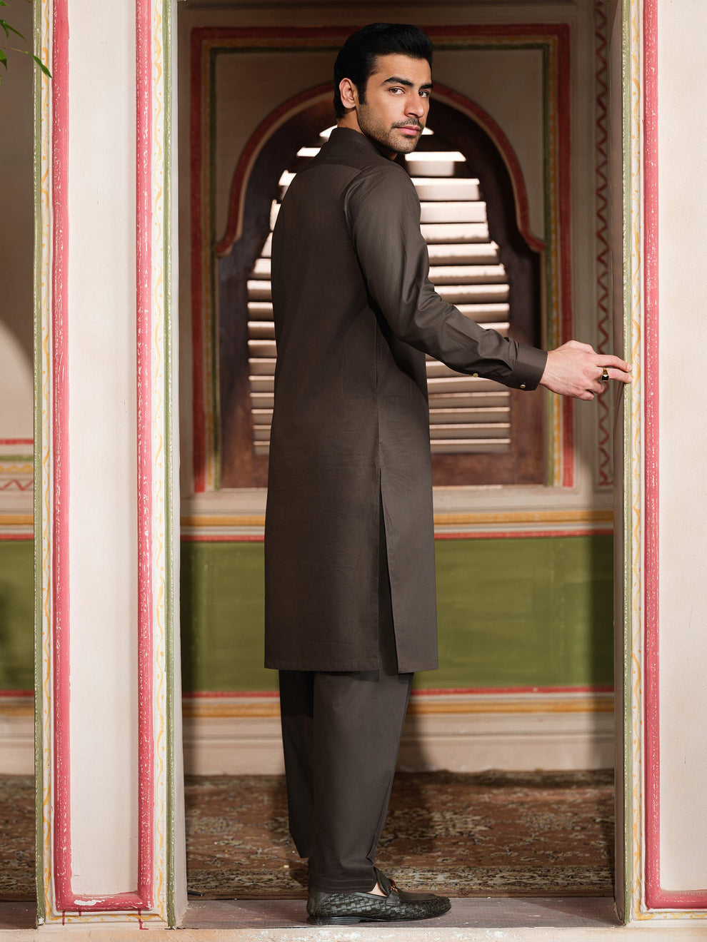 Men's Premium Wash & Wear Unstitched Suit – Coffee Brown