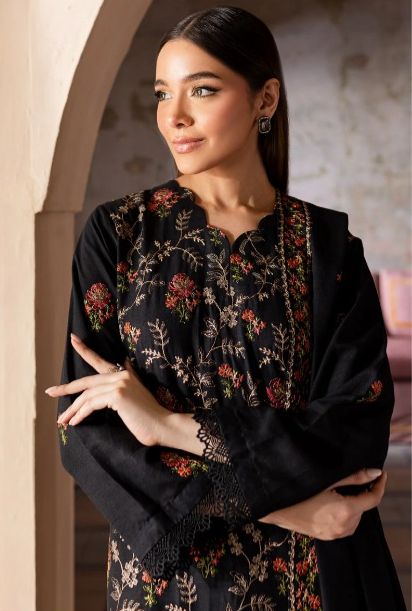 3 Piece Lawn Suit-Embroidered with chiffon dupatta